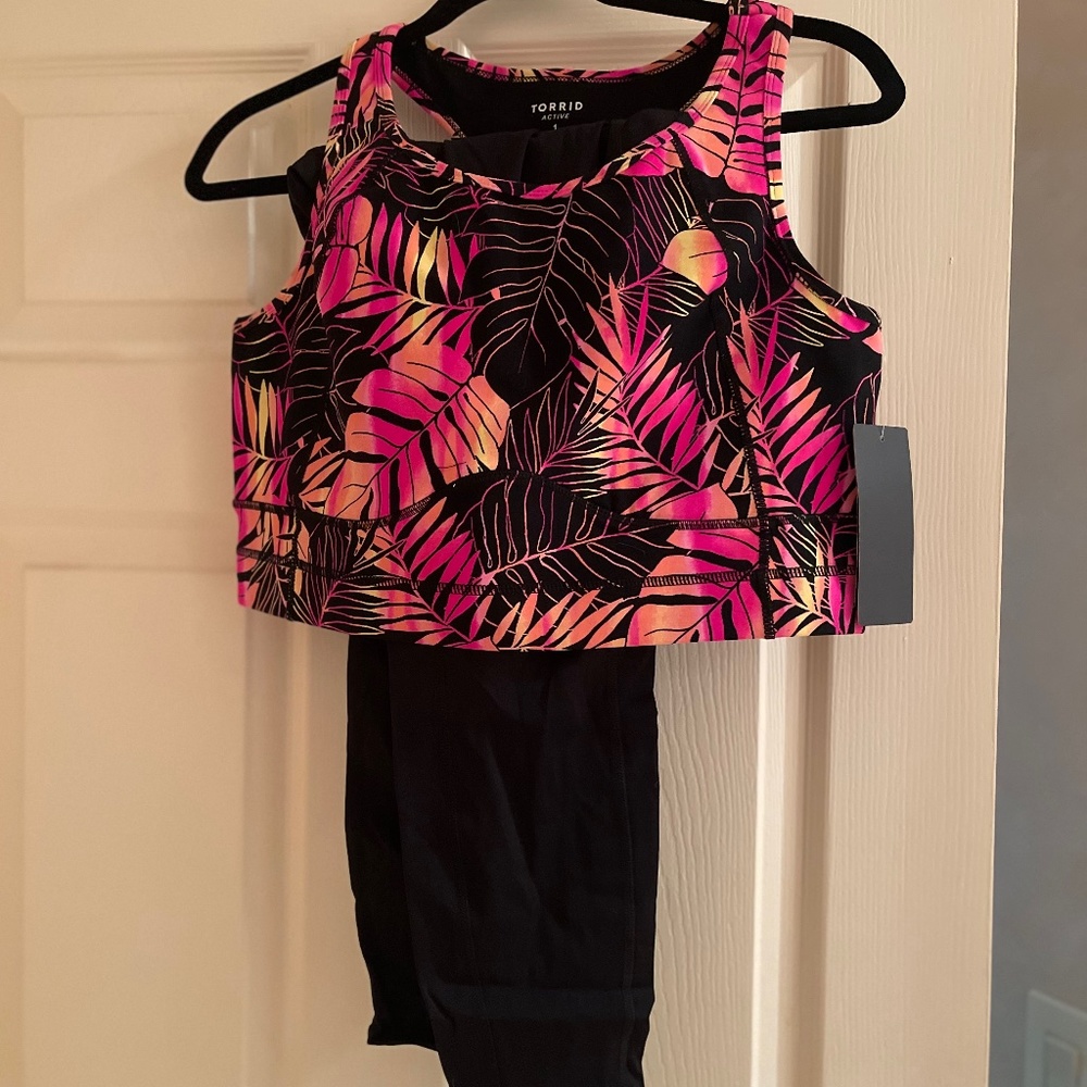 Torrid size 1 NWT Activewear set